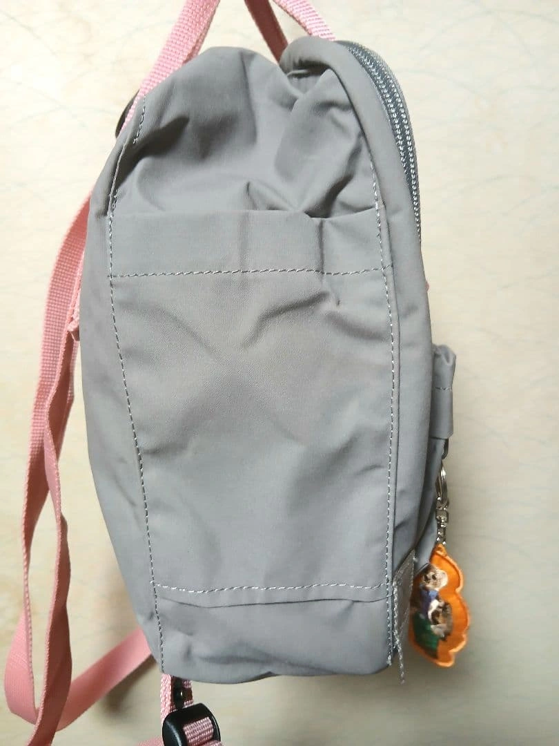 FJALLRAVEN カンケン Mini 7L Fog Pink グレー×ピンクの写真6枚目