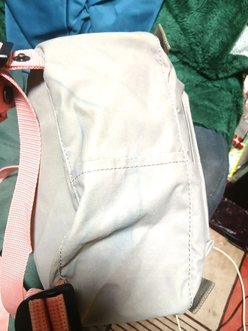 FJALLRAVEN カンケン Mini 7L Fog Pink グレー×ピンクの写真7枚目