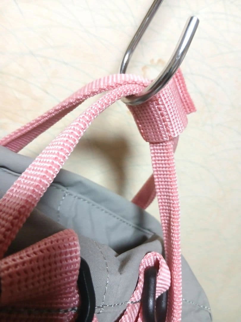 FJALLRAVEN カンケン Mini 7L Fog Pink グレー×ピンクの写真9枚目