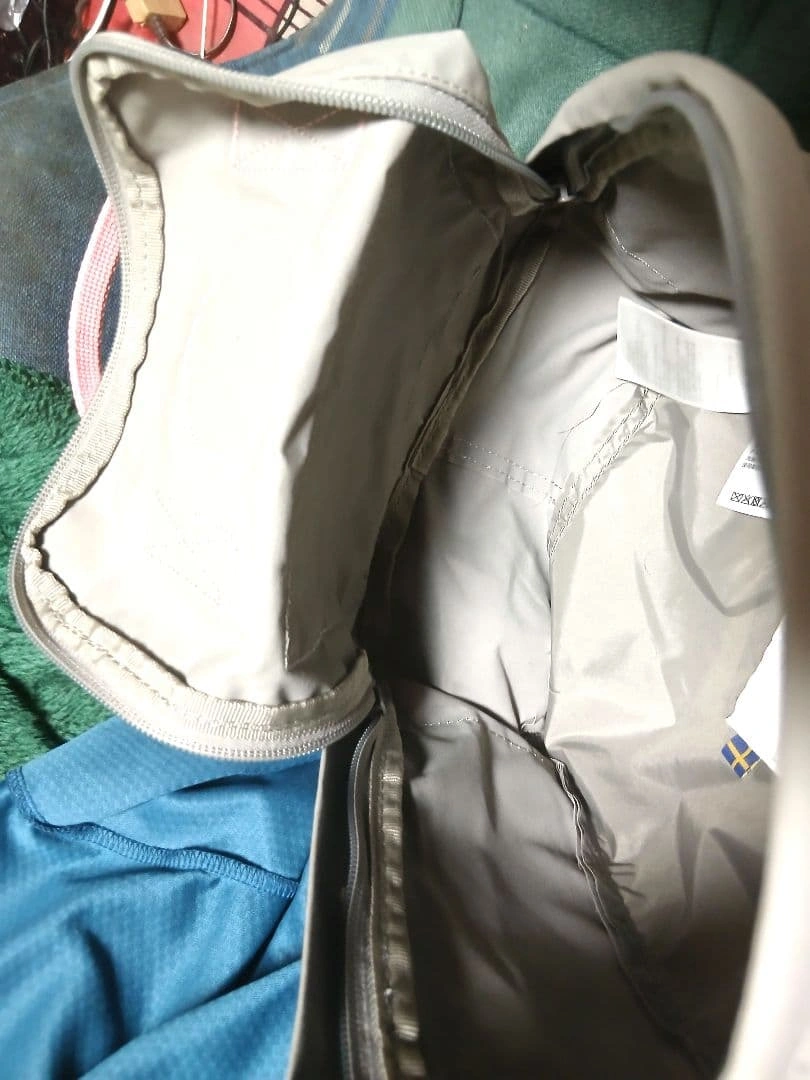 FJALLRAVEN カンケン Mini 7L Fog Pink グレー×ピンクの写真10枚目