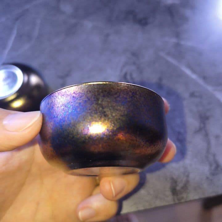 チタン製 ぐい呑み 焼き色発色 盃 酒器 ハンドメイドの写真2枚目