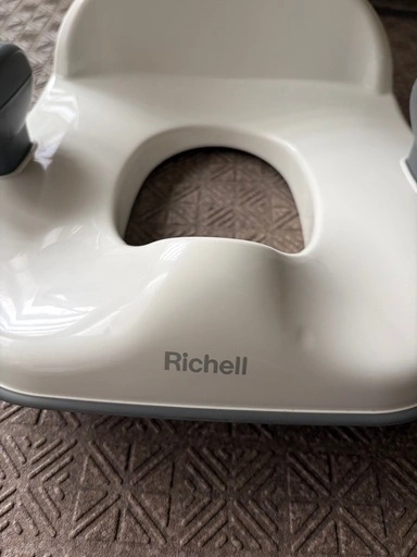 Richell リッチエル 補助便座とホルダーのセットの写真3枚目
