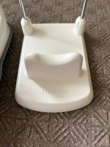 Richell リッチエル 補助便座とホルダーのセットの写真4枚目