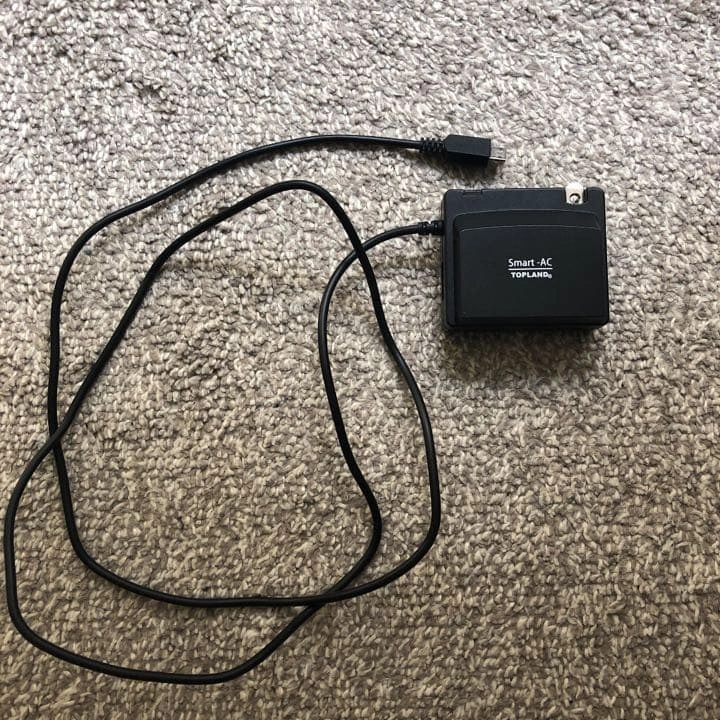 USB-AC充電器 スマホ・タブレット対応 TOPLAND 高速充電の写真5枚目