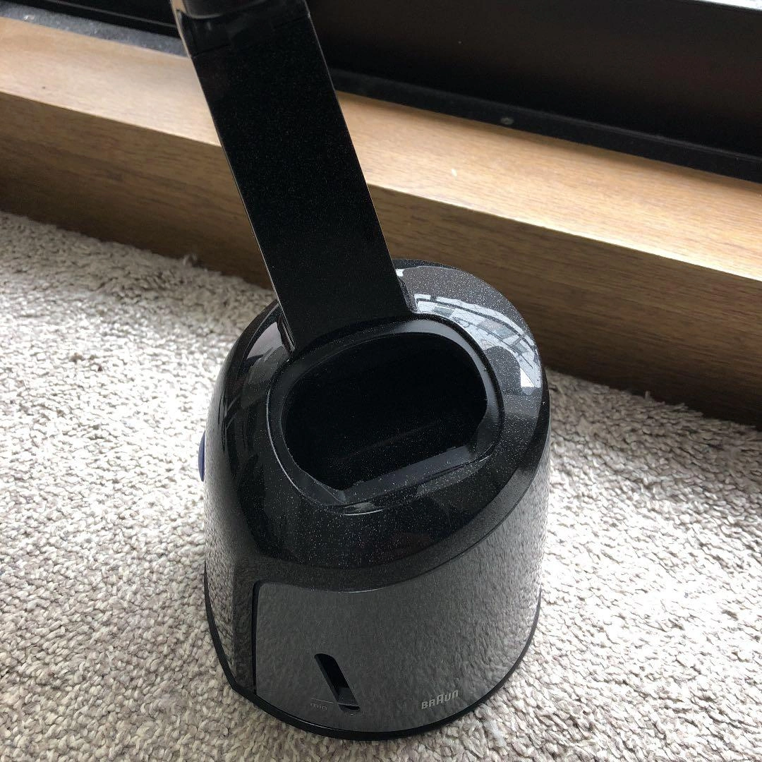 Braun Contour 5895 用 洗浄機の写真3枚目