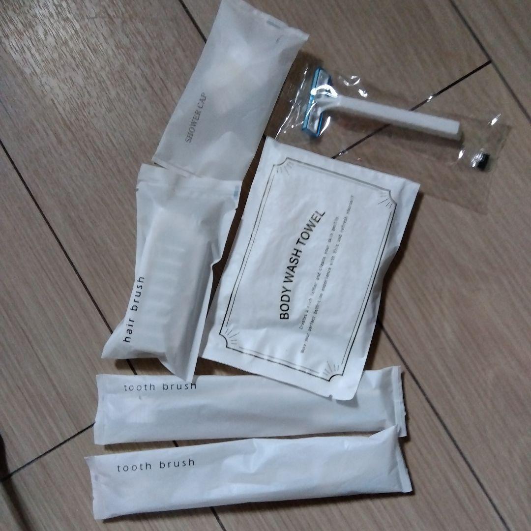 トラベル　グッズ　(旅行用セット)の写真3枚目