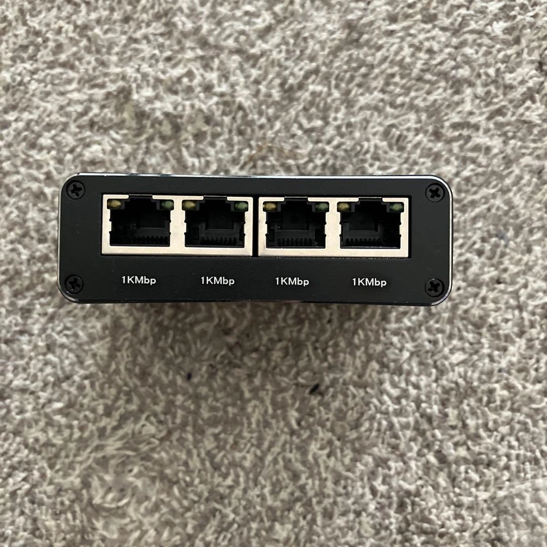 1000Mbps 1x4 LAN 分配器の写真7枚目