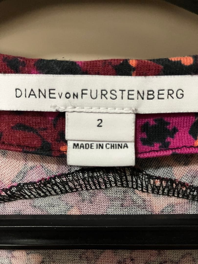 DIANE VON FURSTENBERG 花柄 ラップワンピースの写真3枚目