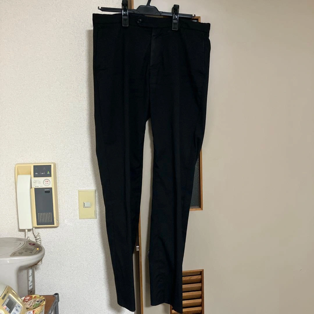 バーニーズ ニューヨーク メンズ スラックス パンツ ブラック