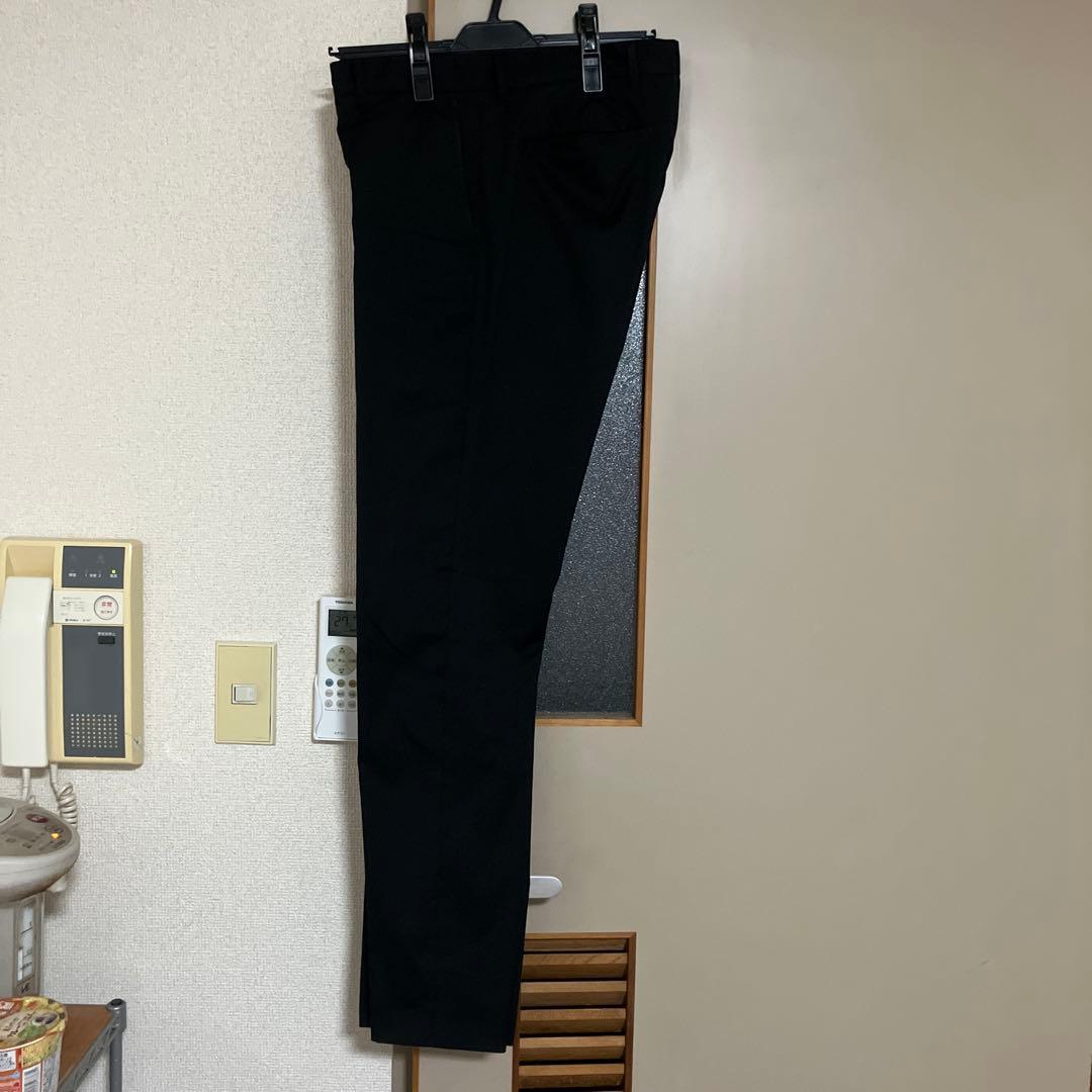 バーニーズ ニューヨーク メンズ スラックス パンツ ブラックの写真2枚目