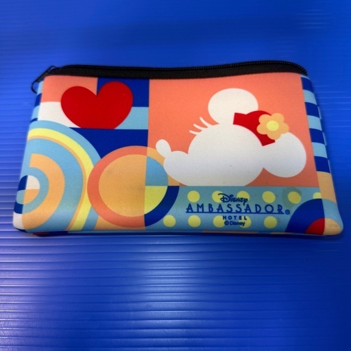 Disney AMBASSADOR HOTEL ミニー柄 ポーチ 宿泊特典の写真2枚目
