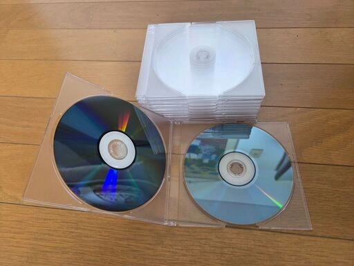 CDまたはDVD用のケース(CDやDVDそのものではありません)(無料)