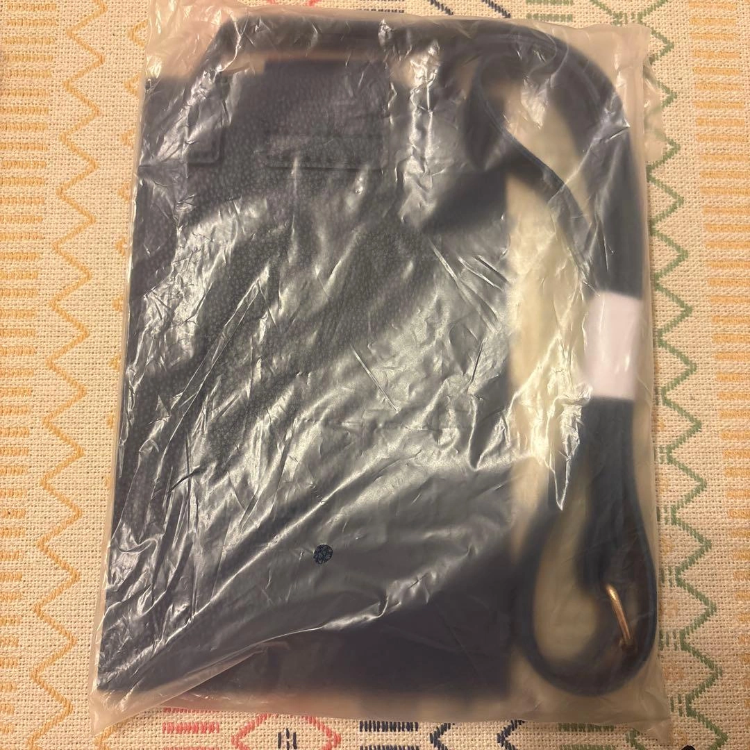 【新品】スマホショルダーバッグの写真2枚目