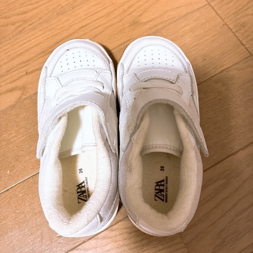 ZARA ベビースニーカー　白　16cm 17cm 26サイズの写真2枚目