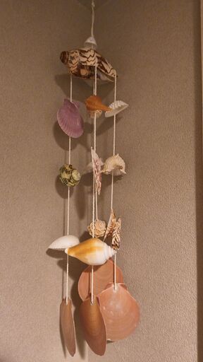 ハンドメイド 貝殻ウィンドチャイム(壁掛けモビール) 天然シェルの写真3枚目