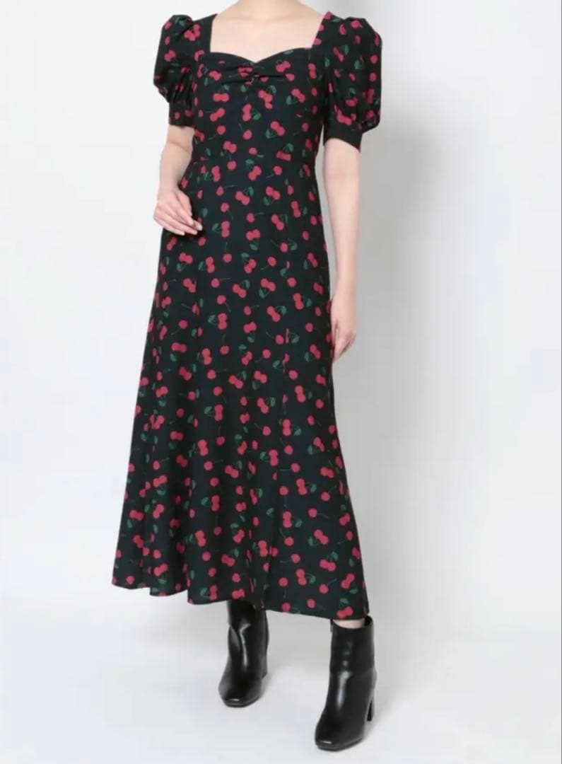 タグ付き未開封 jouetie チェリーパターンスリットロングワンピース