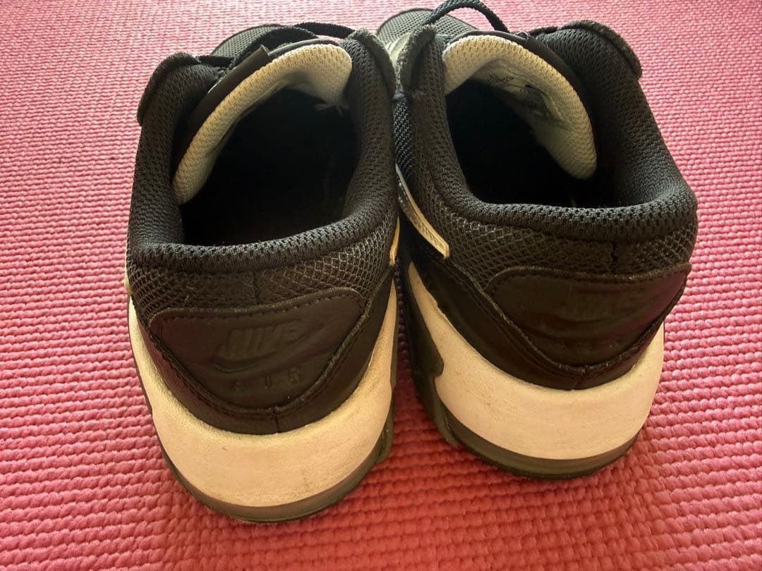 お値下げ中　美品　NIKE AIR MAX キッズスニーカー ブラックの写真5枚目
