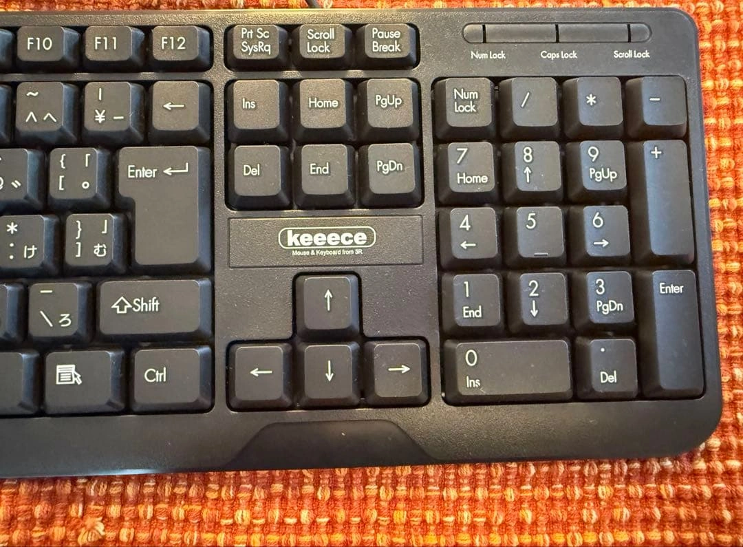 keeece 有線キーボード USB接続 本体の写真3枚目