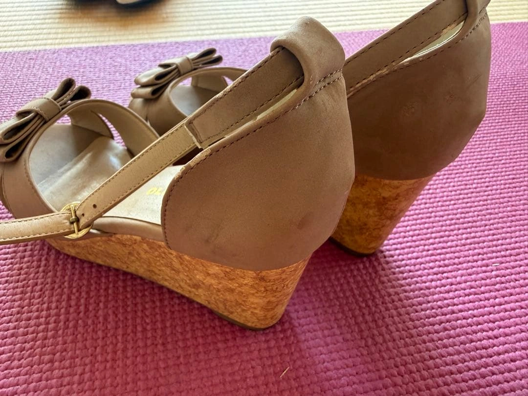 お値下げ中 OLIVE des OLIVE サンダル ベージュ リボンの写真3枚目