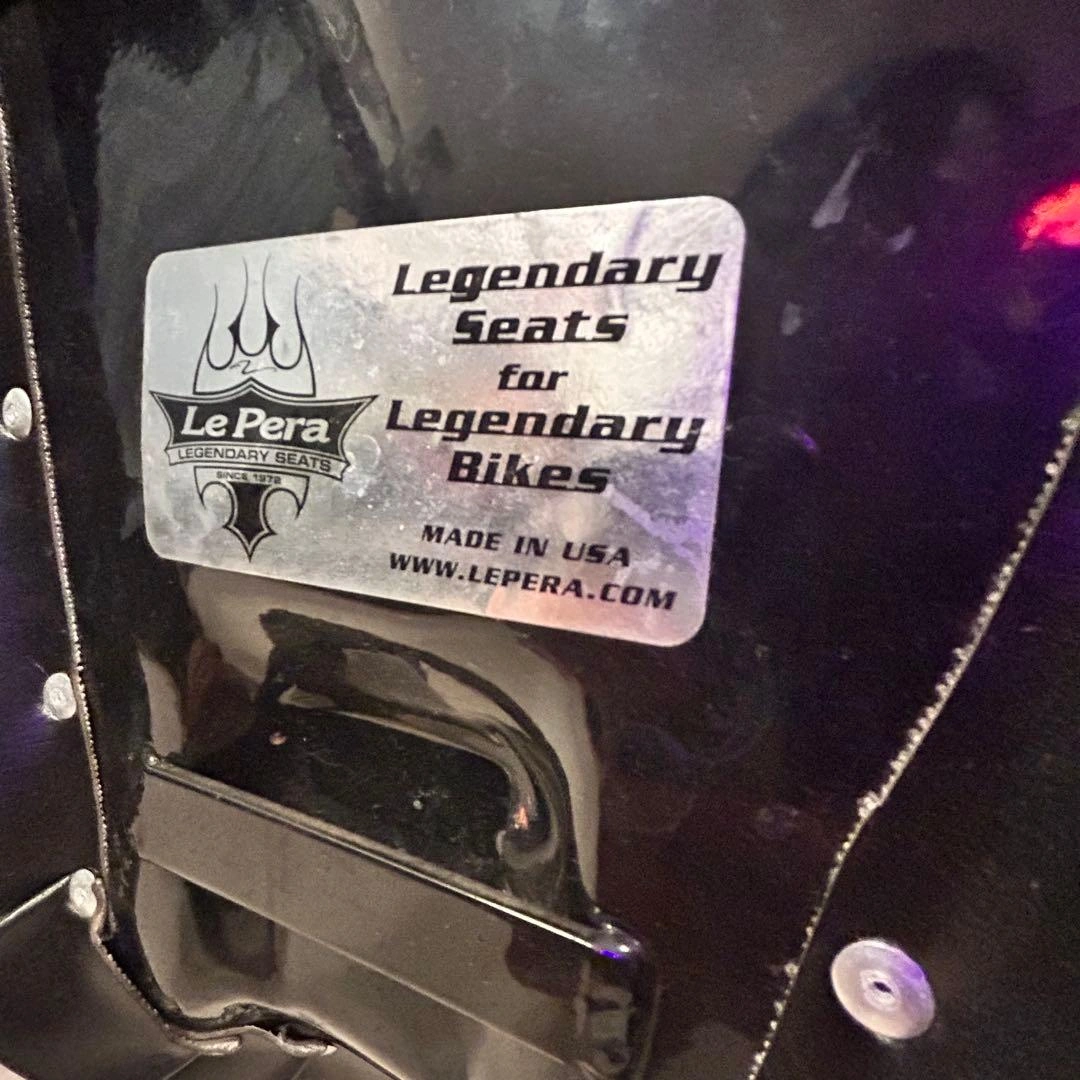 Le Pera バイク用シート ブラックの写真3枚目