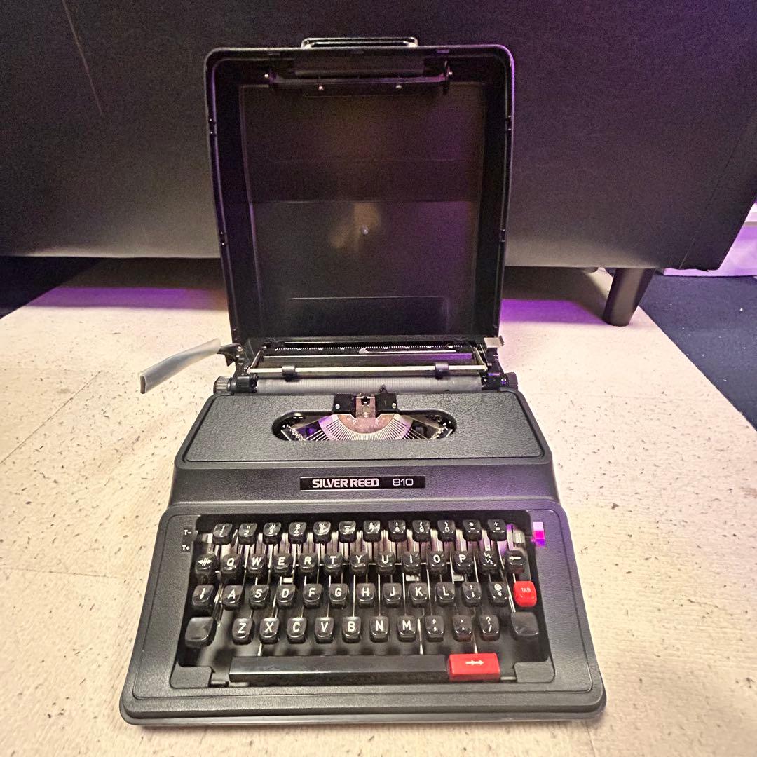 SILVER REED B10 タイプライター ポータブルの写真3枚目