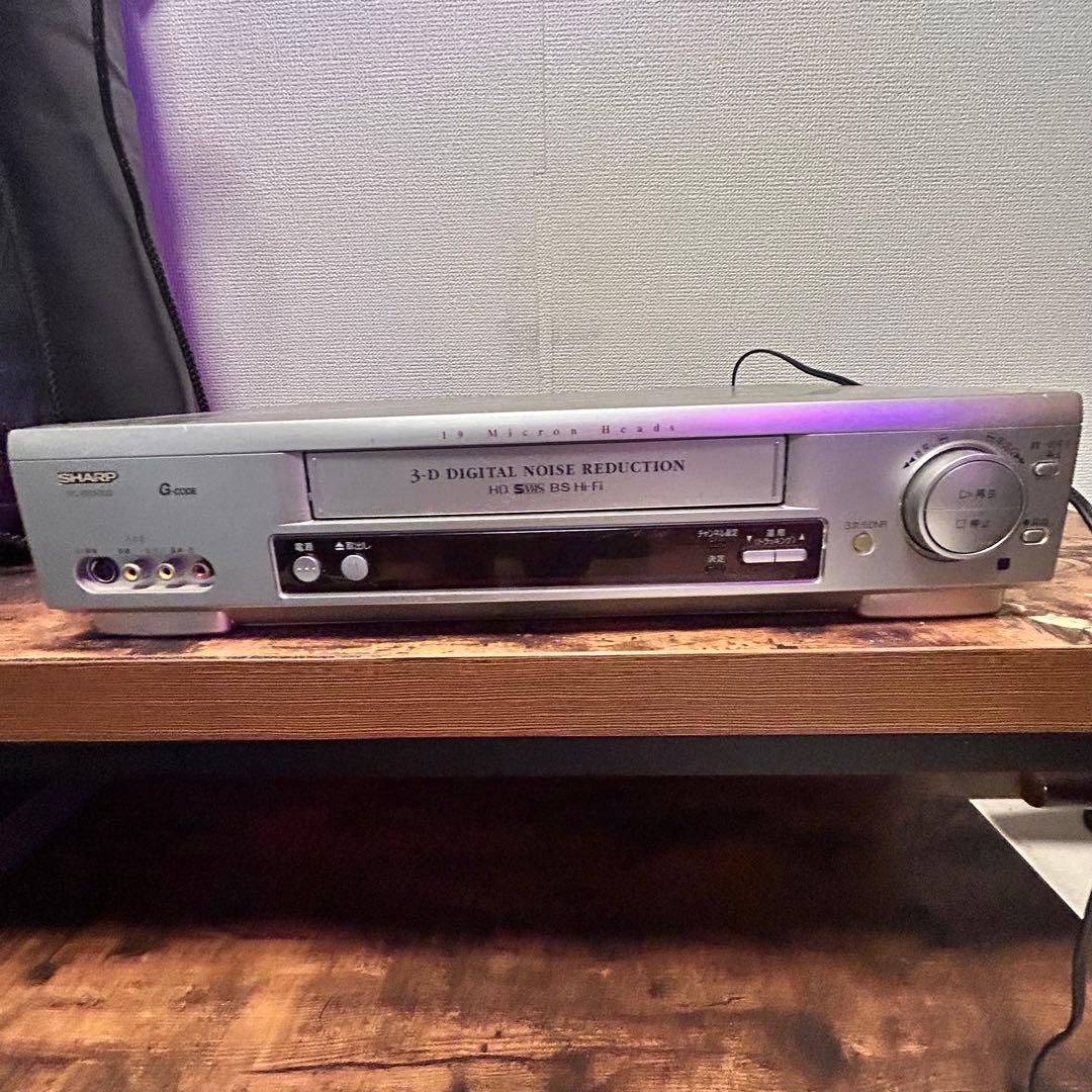 SHARP製　VHSビデオデッキ