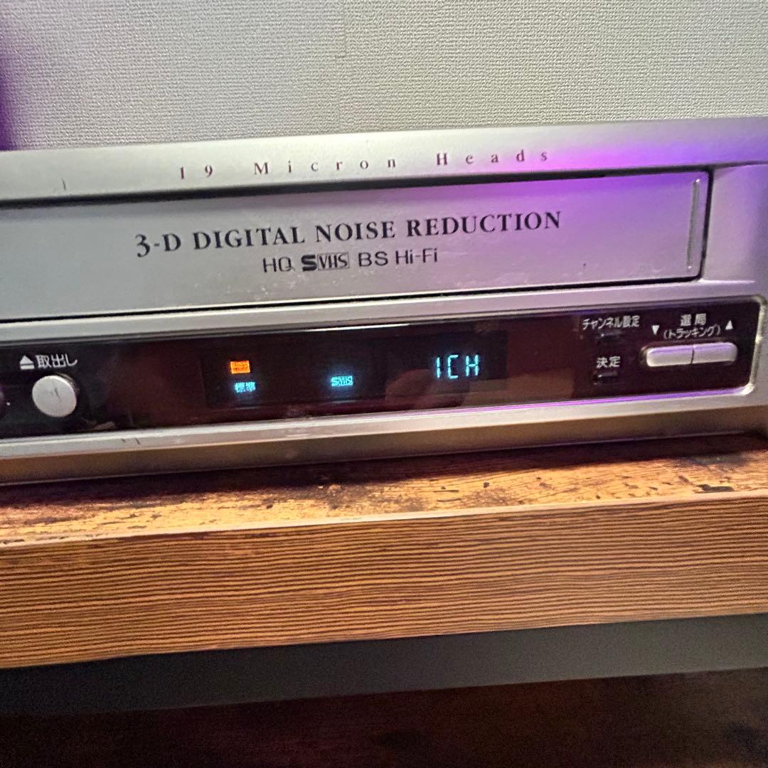 SHARP製　VHSビデオデッキの写真2枚目