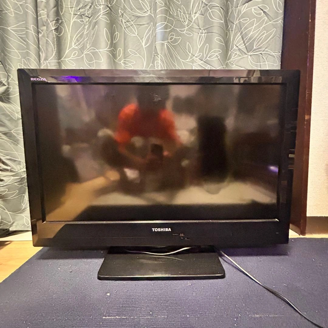 32型液晶テレビ