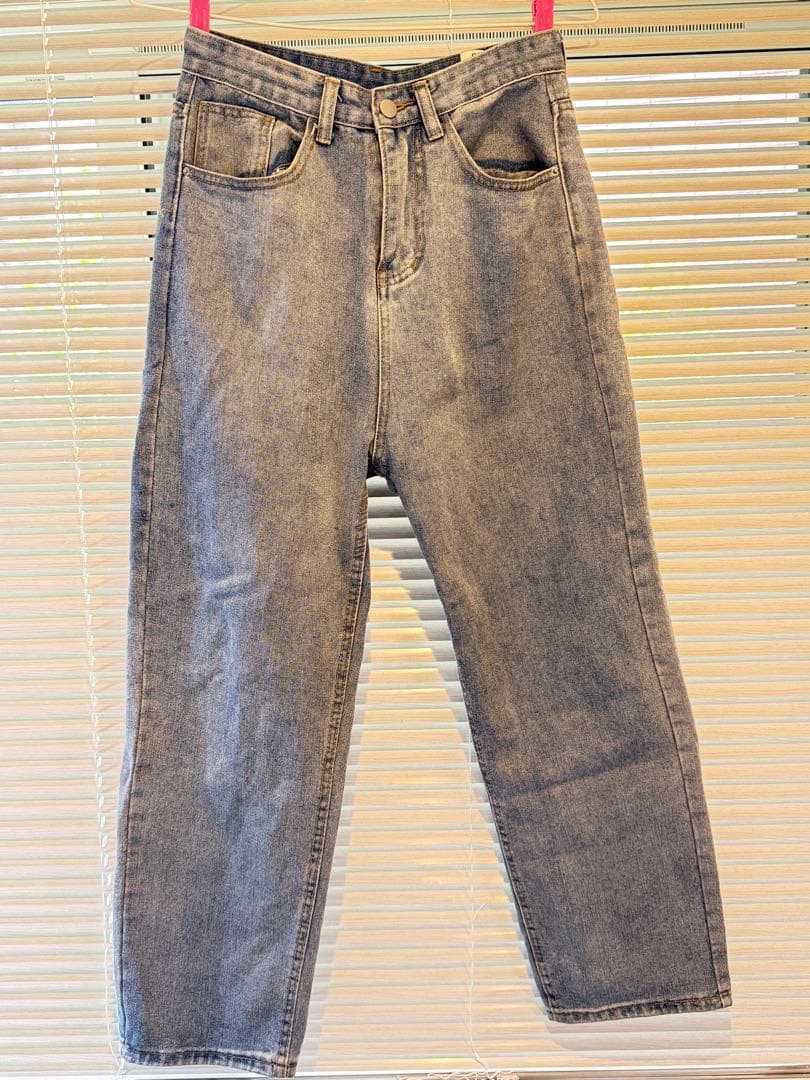 【現品】ヴィンテージ加工 デニムパンツ ジーンズ ストレートシルエットの写真2枚目