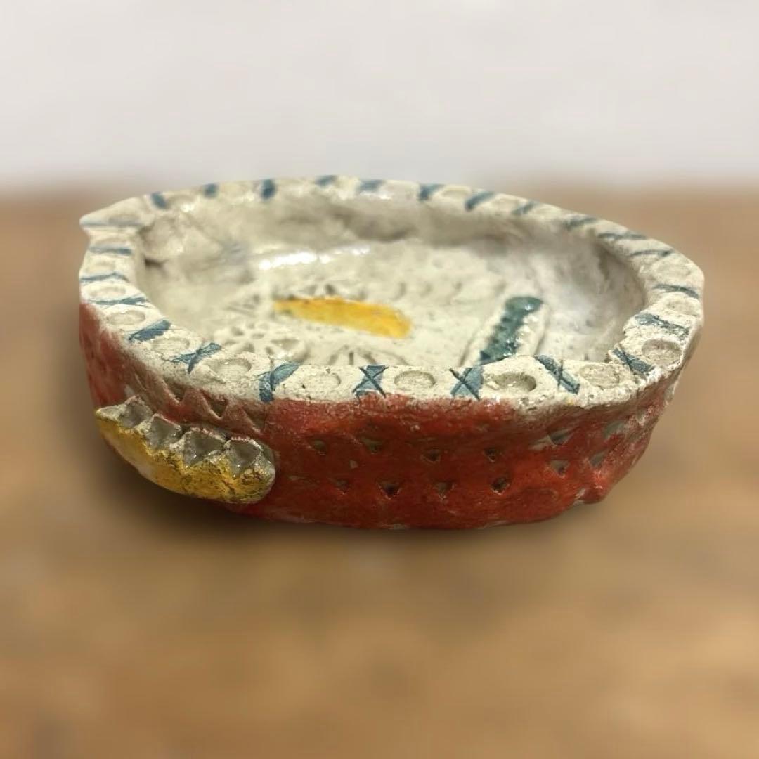 ハンドメイド 陶器 顔モチーフ 小物入れ ミニトレイ オブジェの写真2枚目
