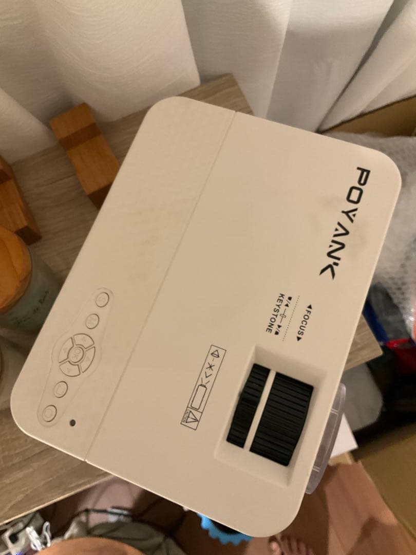 POYANK プロジェクター TP-01 本体の写真2枚目