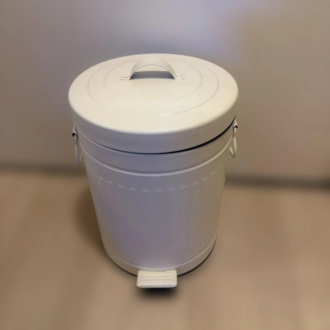 ニトリ ペダル式ゴミ箱 ホワイト ほぼ未使用