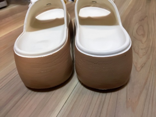 白　24センチ　　厚底サンダルの写真3枚目