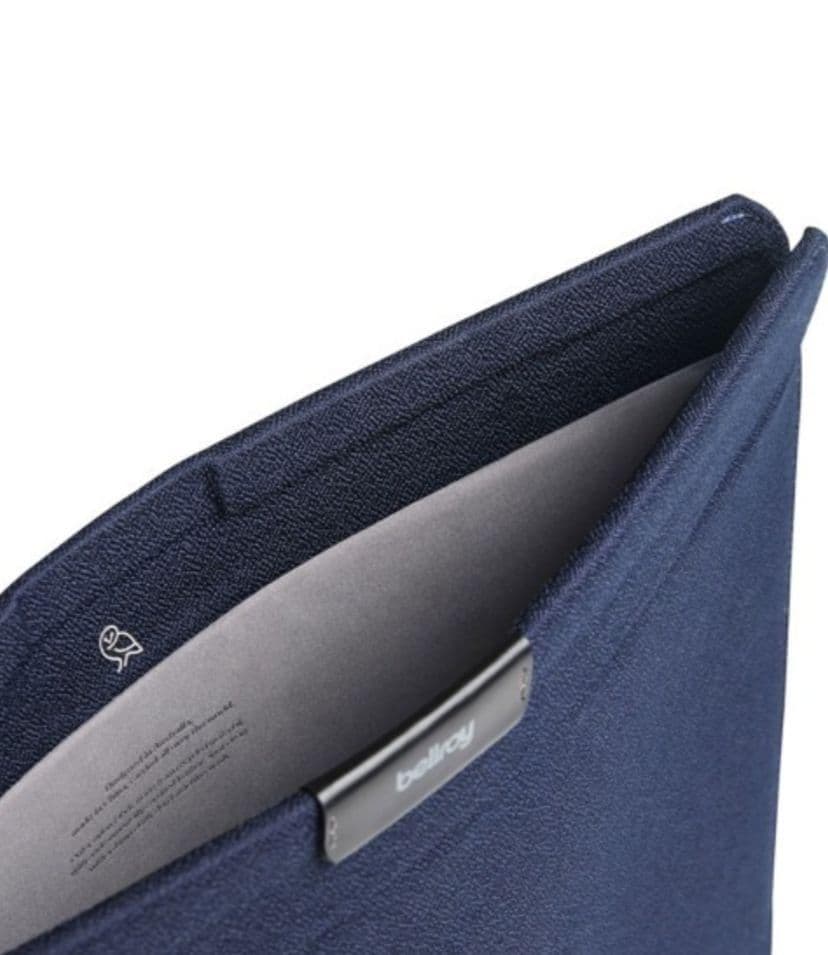 新品 未使用 ベルロイ タブレットケース Bellroy PCケース 14の写真3枚目