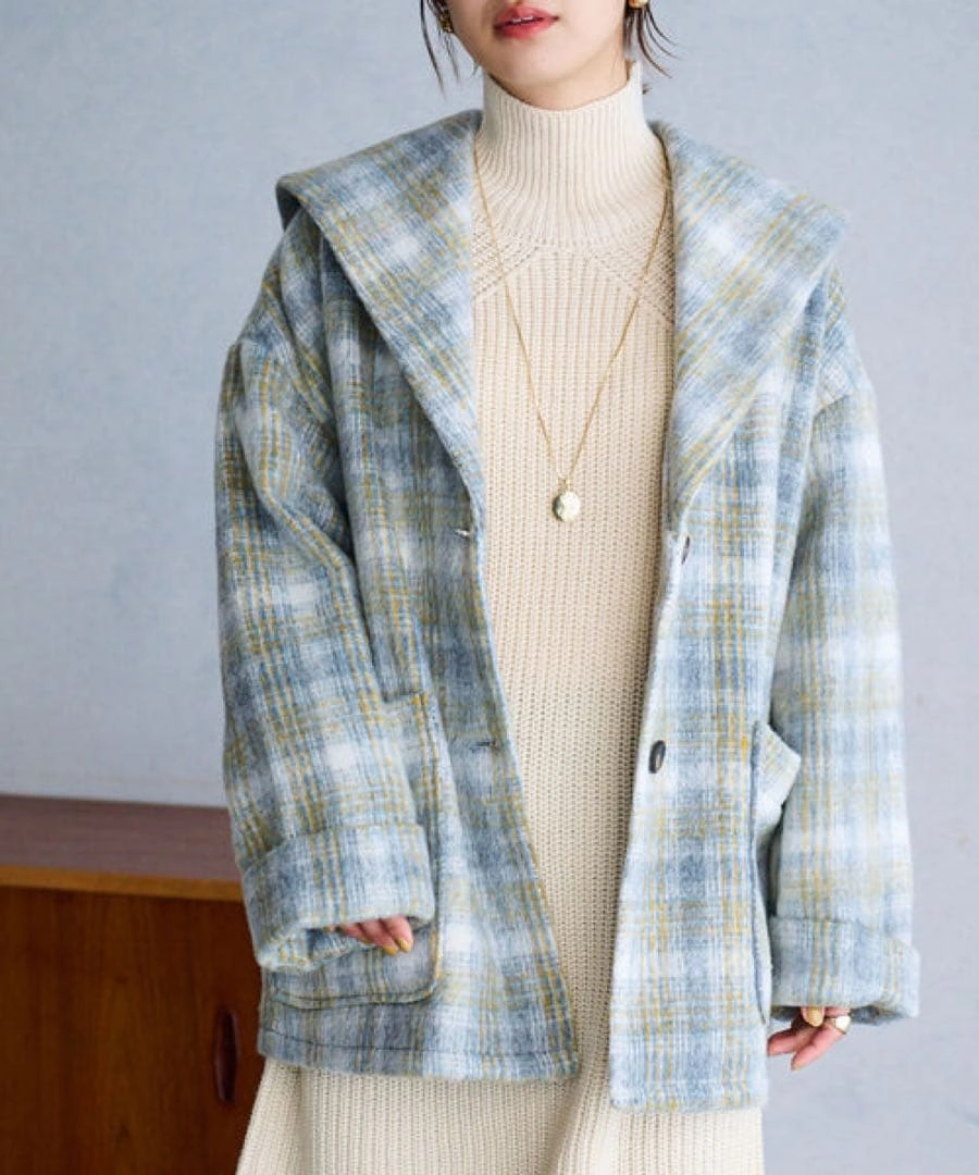 vis-à-vis ビザビ ウーリッシュシャギーチェック柄セーラーミドル丈コートの写真2枚目
