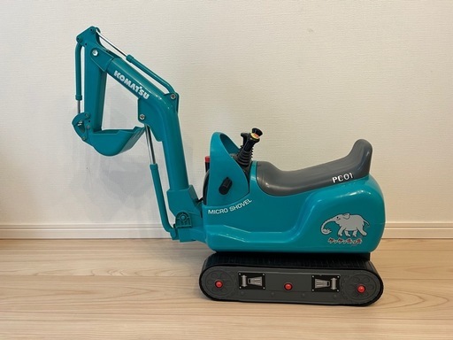 【値下げしました】トイコー コマツ PC01 乗用マイクロショベル 子供用ショベルカー 動作確認済みの写真2枚目