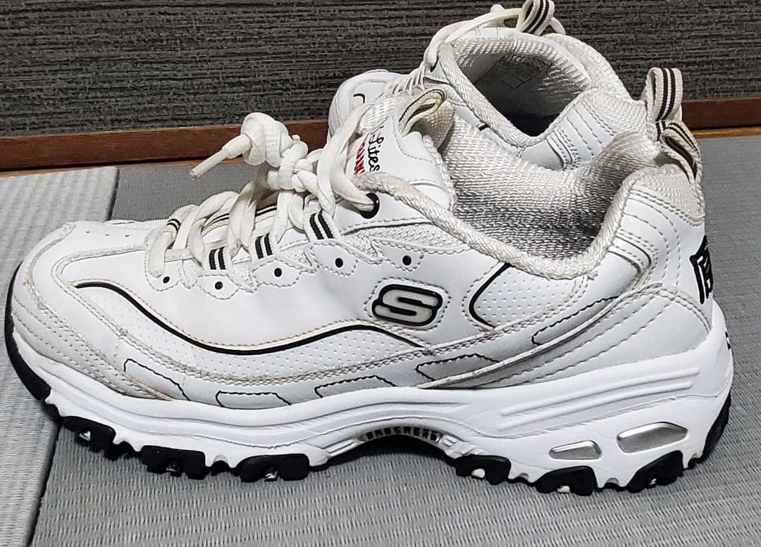 SKECHERS D'Lites 原宿 スニーカーの写真7枚目