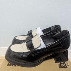axes femme バイカラー厚底リボンローファーの写真2枚目