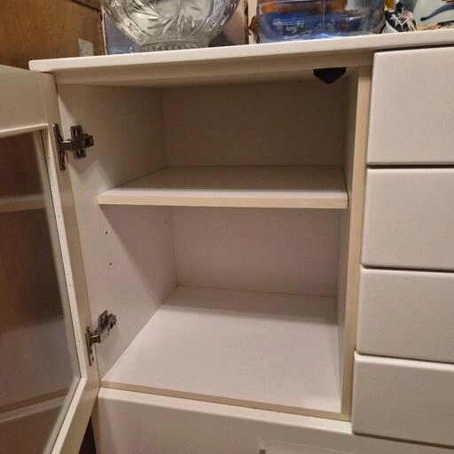 食器棚の写真2枚目