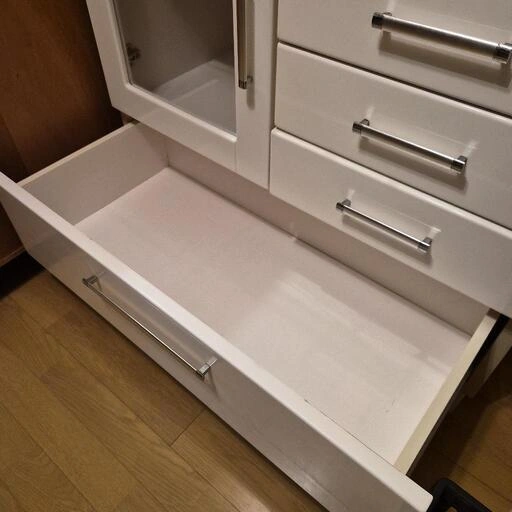 食器棚の写真3枚目