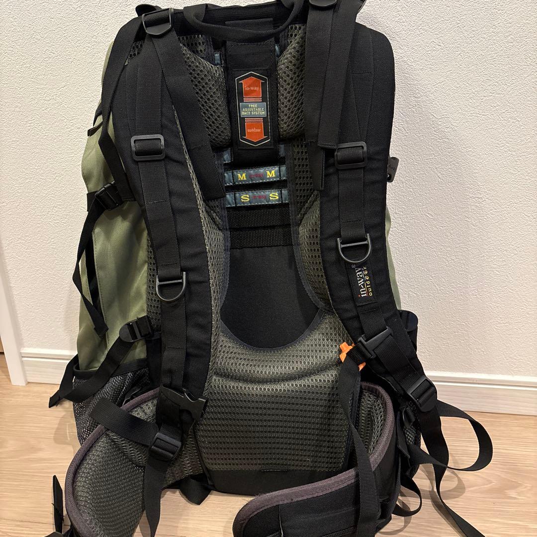 in-way outdoor California 65 バックパックの写真2枚目