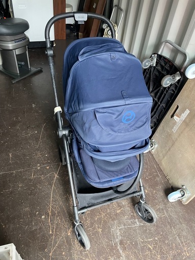 cybex MELIO2 カーボンフレーム　ベビーカーの写真2枚目