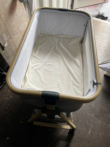 HZDMJ ベビーベッド キャスター付き 蚊帳付きの写真2枚目