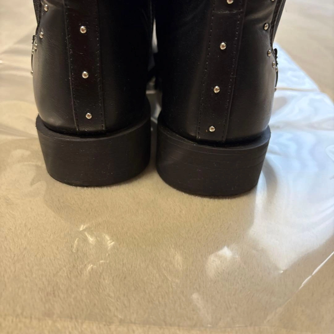 ZARA ザラ スタッズ付 ショートブーツ チェルシーブーツ 36の写真6枚目