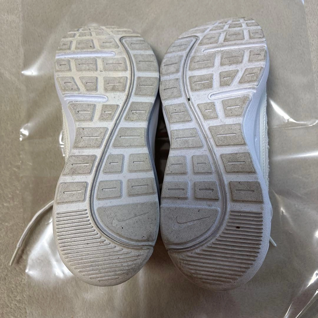 【美品】NIKE エアマックス AP サミットホワイト 23.5cmの写真5枚目
