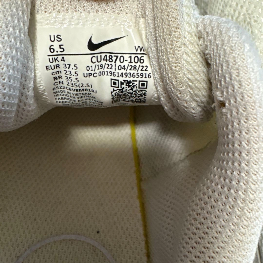 【美品】NIKE エアマックス AP サミットホワイト 23.5cmの写真6枚目