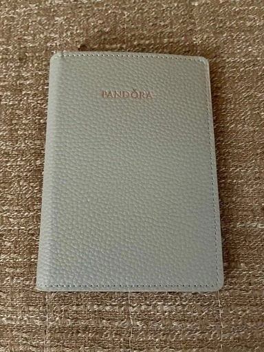 PANDORA パスポートケース カードケース グレー 箱付き