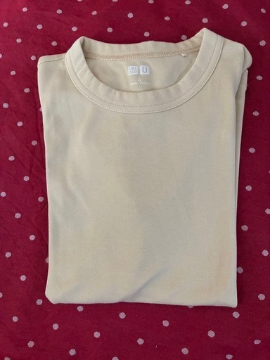 新品未使用 UNIQLO U クルーネックTシャツ ベージュ Sの写真2枚目