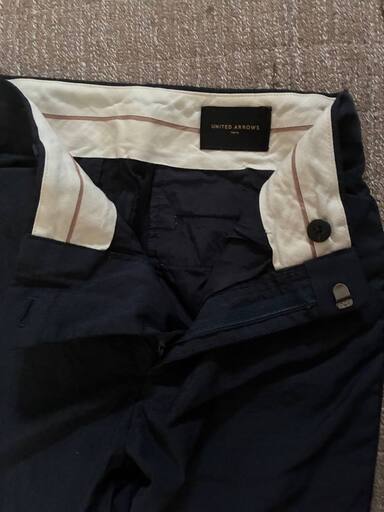 日本製UNITED ARROWS 麻混 テーパードパンツ ネイビー 34の写真4枚目