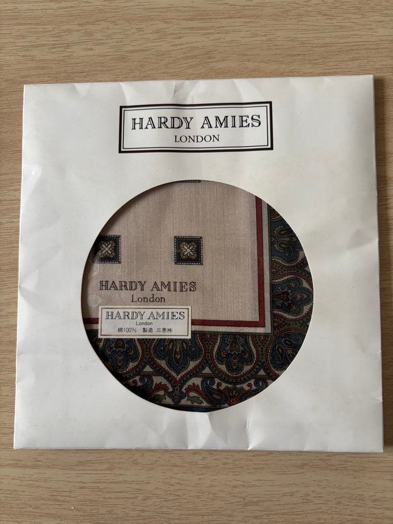 HARDY AMIES ハンカチ